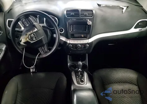 2013 Dodge Journey Sxt z USA, uszkodzony, nr VIN 3C4PDCBB4DT647917